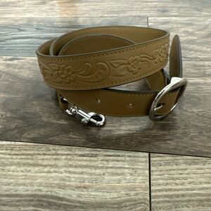 COACH SMOOTH LEATHER FLORAL TOOLING NOVELTY STRAP  Camel Light Tan